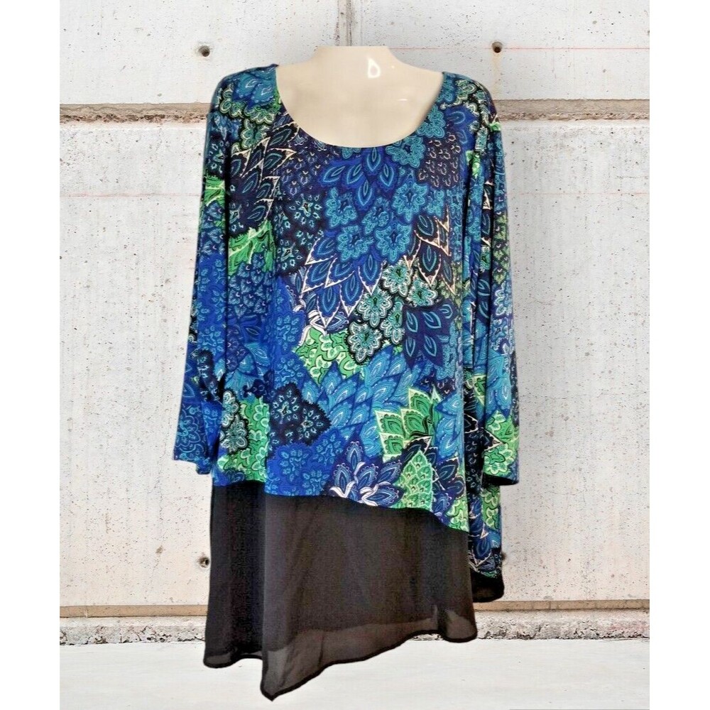 Avenue Women's Tunic Top Paisley + Contrast Hemline Figure Flattering Size 30/32